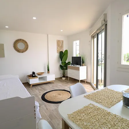 Climatise Avec Piscine Et Parking, Acces Direct A La - Fr-1-753-17 Saint-Cyprien (Pyrenees-Orientales)
